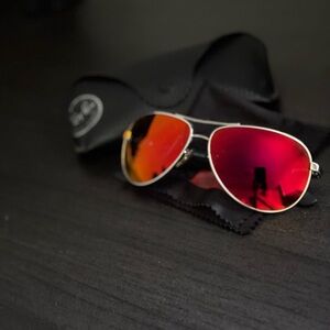 Ray Ban Aviator Sunglasses with Red Lenses